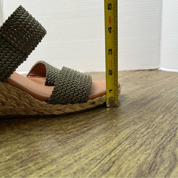 Tommy Bahama Sakura Back Strap Sage Green Wedge Sandals Size 7.5 - Picture 13 of 15